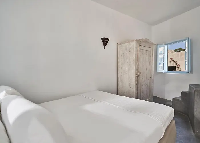 2 Bedroom Charming With Outdoors Jacuzzi Prázdninový dům Megalochori (Santorini)