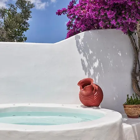 2 Bedroom Charming With Outdoors Jacuzzi Tatil Evi Megalochori (Santorini)
