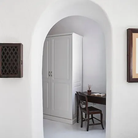 Holiday home 2 Bedroom Charming With Outdoors Jacuzzi Megalochori (Santorini)
