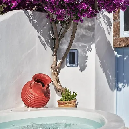 Holiday home 2 Bedroom Charming With Outdoors Jacuzzi