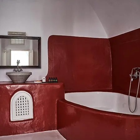 Holiday home 2 Bedroom Charming With Outdoors Jacuzzi