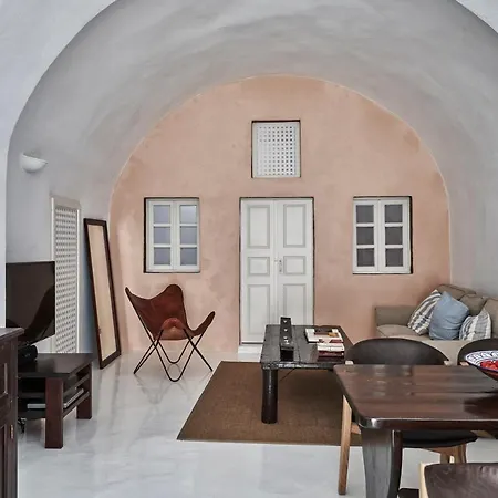2 Bedroom Charming With Outdoors Jacuzzi Megalochori (Santorini)