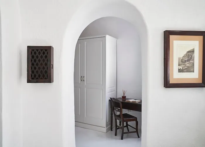 Vakantiehuis 2 Bedroom Charming With Outdoors Jacuzzi Megalochori (Santorini)