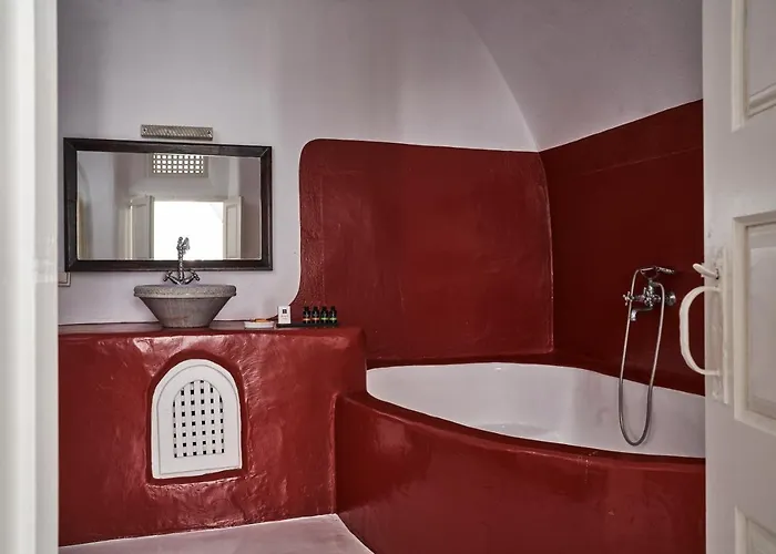 Dom wakacyjny 2 Bedroom Charming With Outdoors Jacuzzi